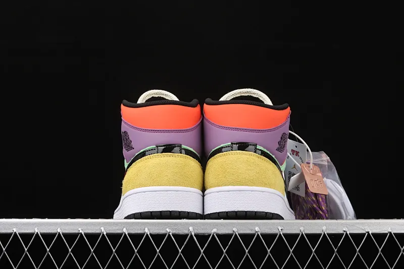 All categories Air Jordan Jordan series basketball shoes Air Jordan 1 Mid Air Jordan 1 Mid AJ1 Joe 1 Zhongbang color stitching CW1140-100